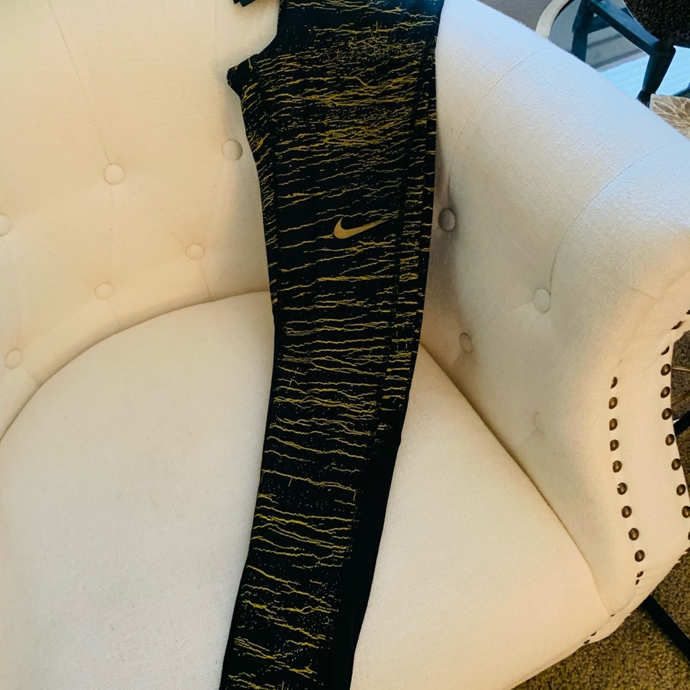 New Nike dry with Dri-Fit